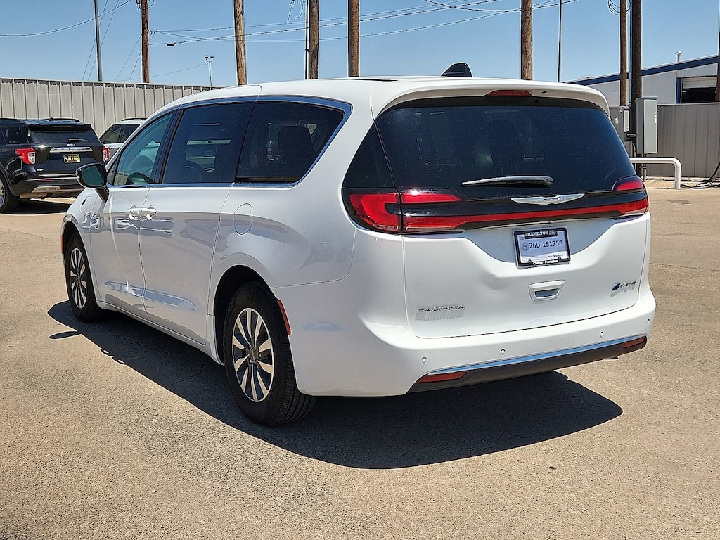 Used 2024 Chrysler Pacifica Hybrid Select Passenger Van