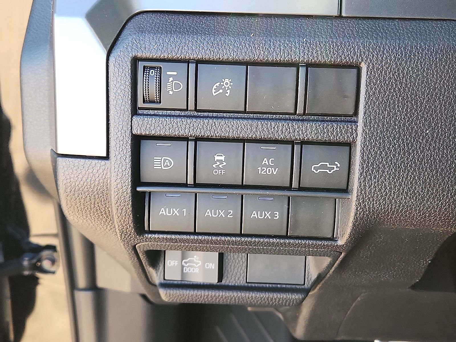 2026 Toyota Tacoma TRD Sport - Photo 17
