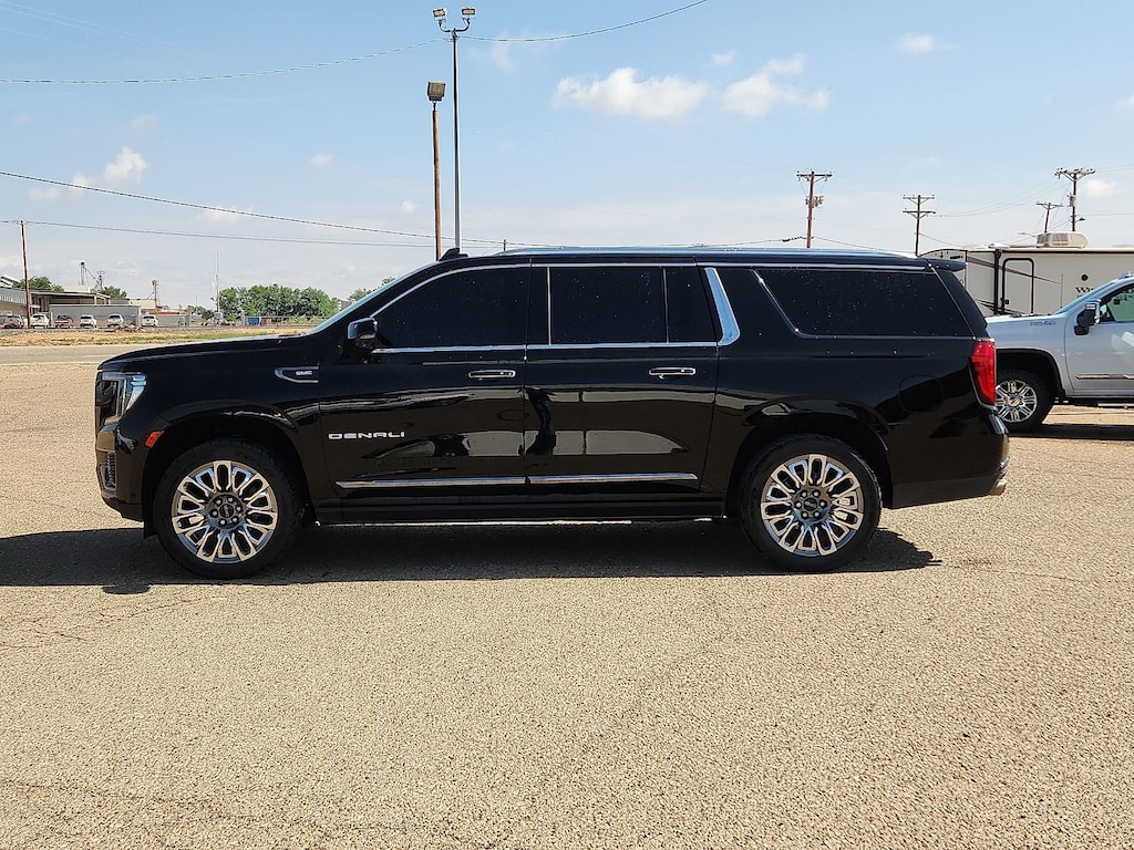 Used 2023 GMC Yukon XL Denali Ultimate Sport Utility