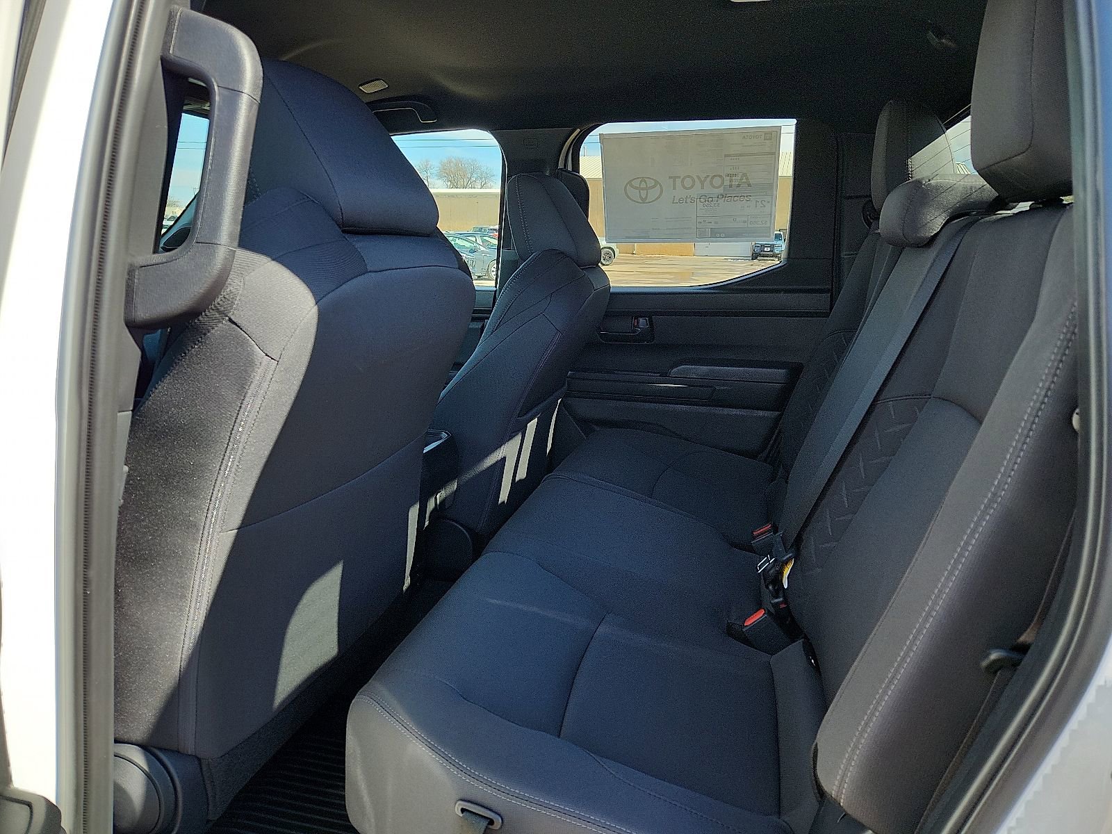 2026 Toyota Tacoma SR5 - Photo 9