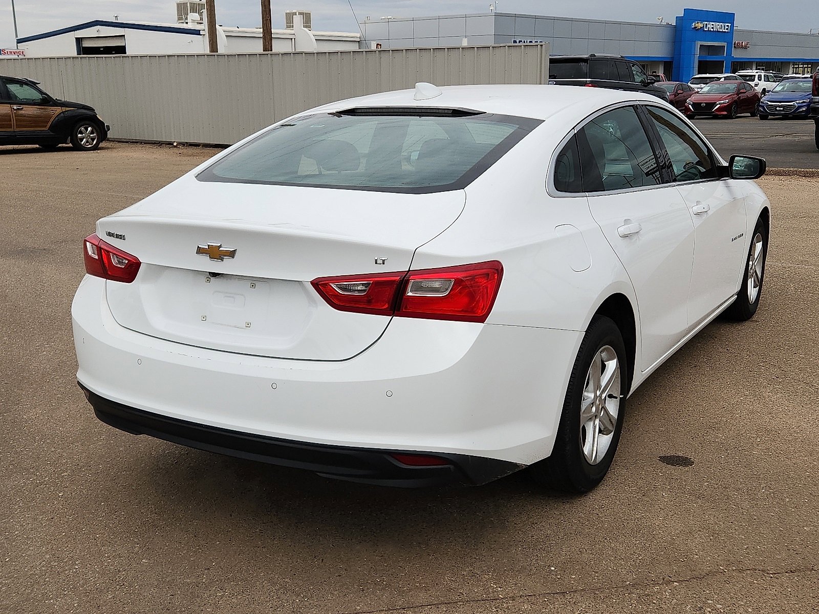 2024 Chevrolet Malibu 1LT photo 3