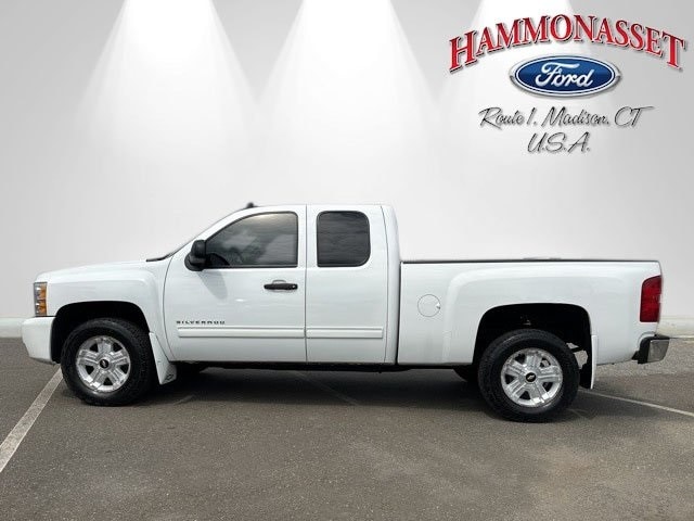 Used 2010 Chevrolet Silverado 1500 LT with VIN 1GCSKSE34AZ180128 for sale in Madison, CT