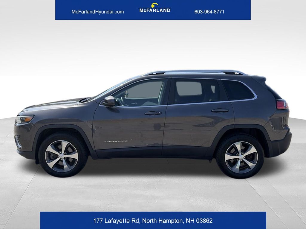 Used 2019 Jeep Cherokee Limited with VIN 1C4PJMDX1KD417083 for sale in North Hampton, NH