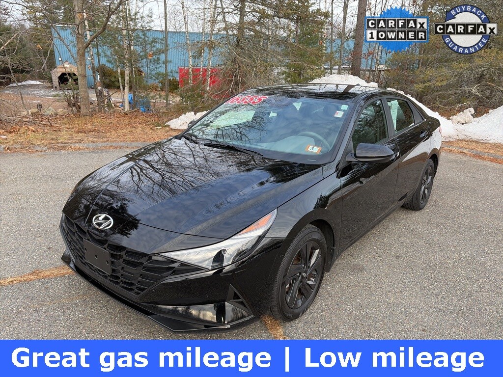 2023 Hyundai Elantra SEL's photo