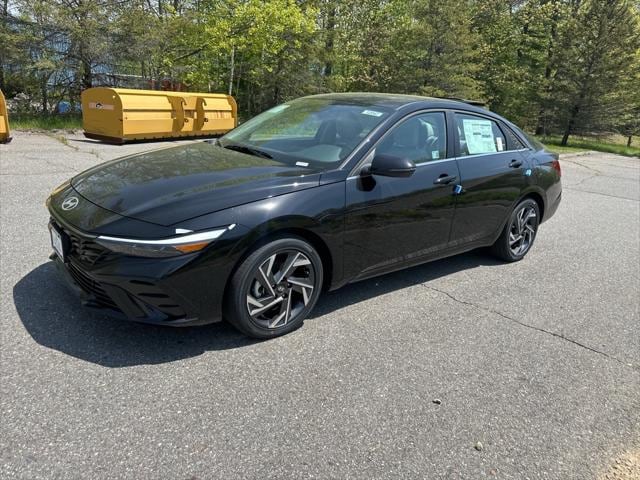 2025 Hyundai Elantra Hybrid Sedan 