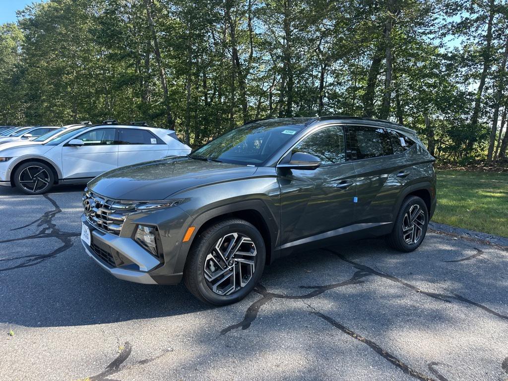 2025 Hyundai Tucson Hybrid SUV 