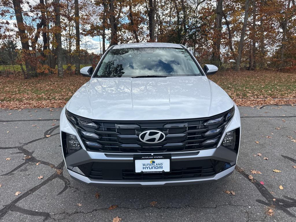 2026 Hyundai Tucson SE photo 2