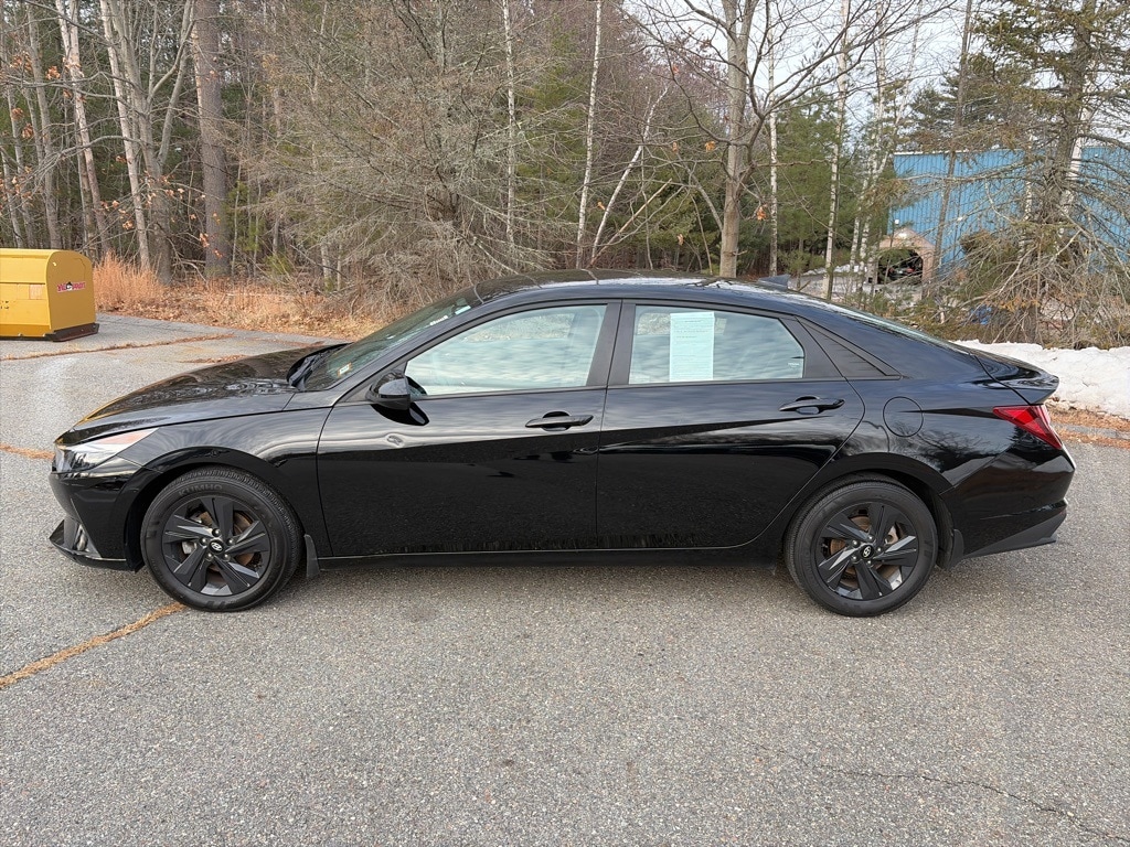 Used 2023 Hyundai Elantra SEL with VIN KMHLM4AG2PU515004 for sale in North Hampton, NH