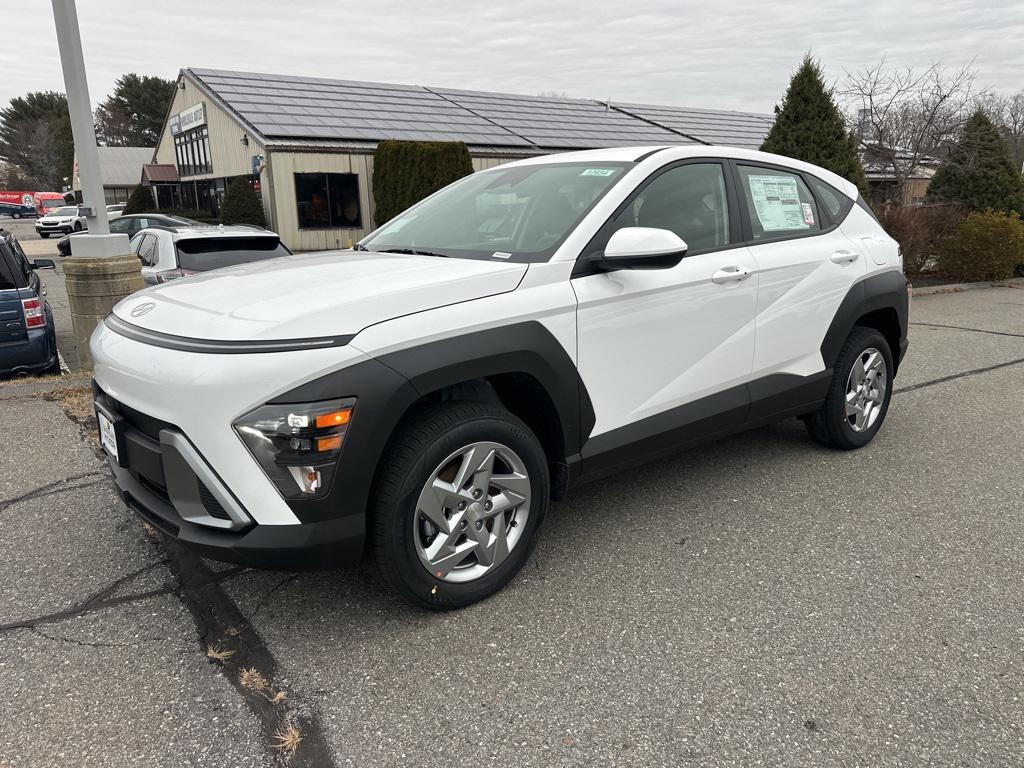 2026 Hyundai Kona SE's photo