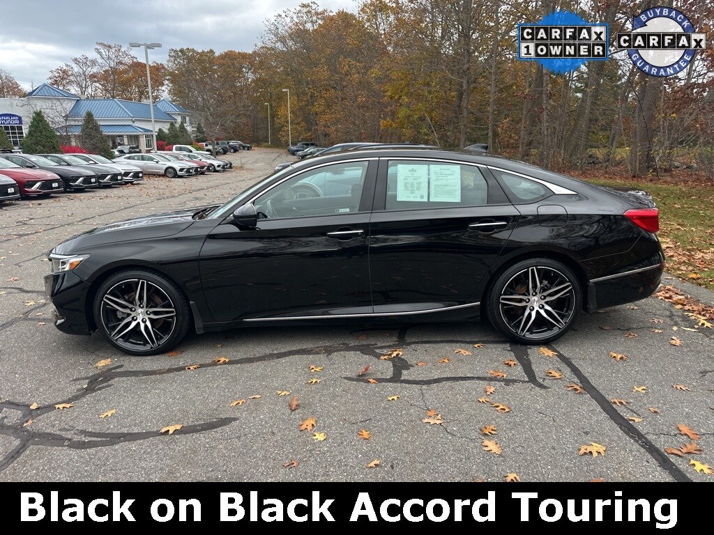 2022 Honda Accord Touring 2.0T photo 2