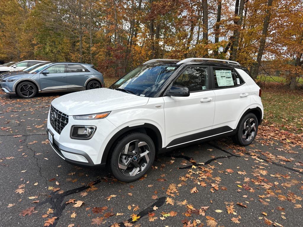 2026 Hyundai Venue SEL's photo