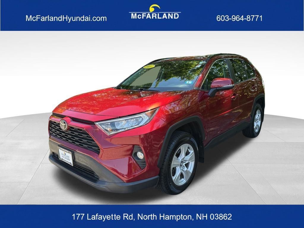 2021 Toyota RAV4 XLE AWD's photo