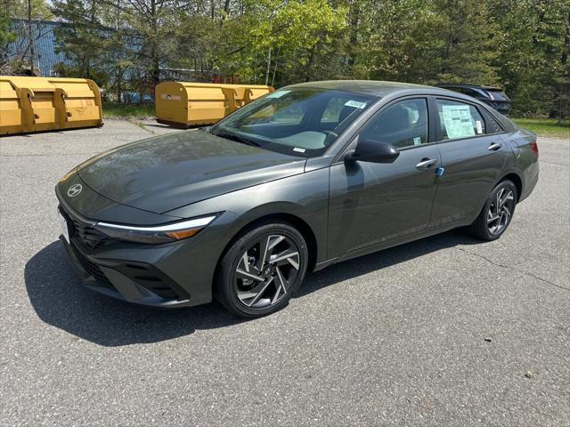 2025 Hyundai Elantra Hybrid Sedan 