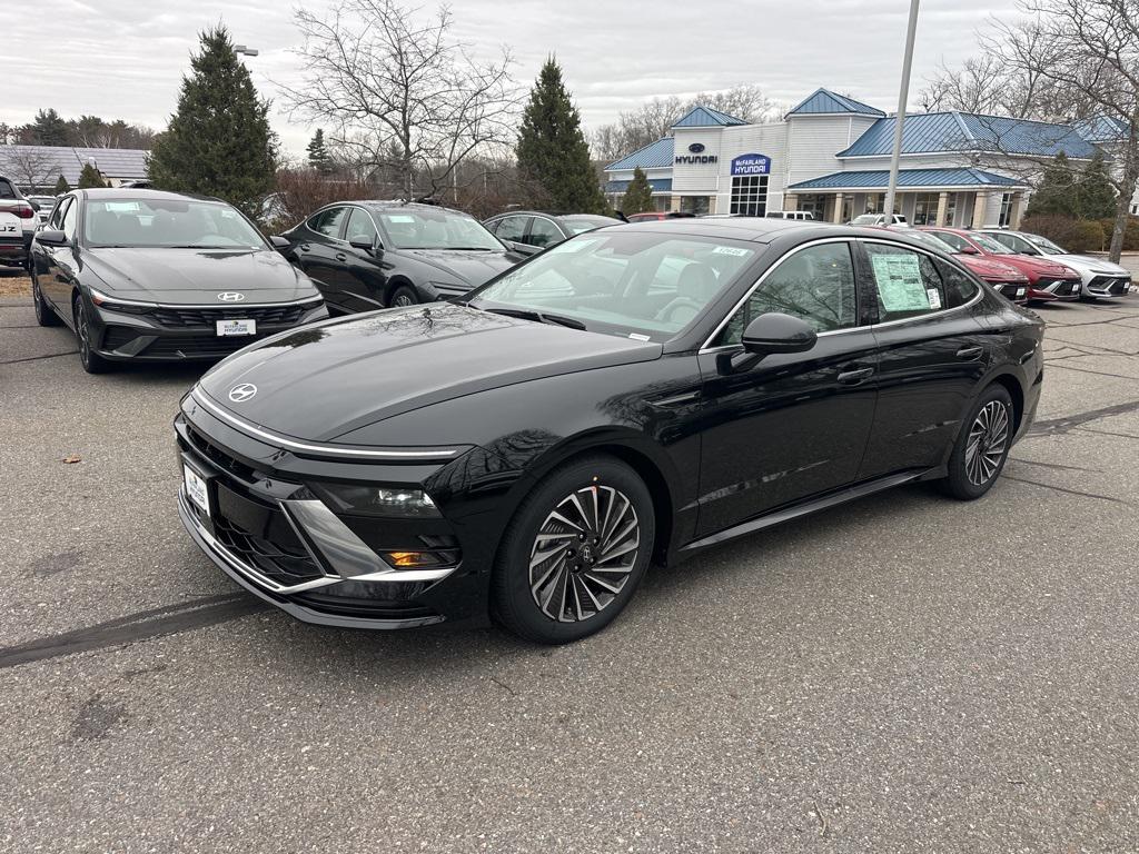 2026 Hyundai Sonata Hybrid SEL's photo