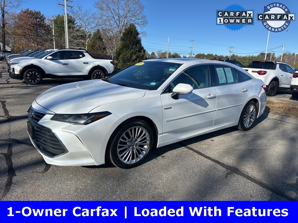 2020 Toyota Avalon Limited's photo