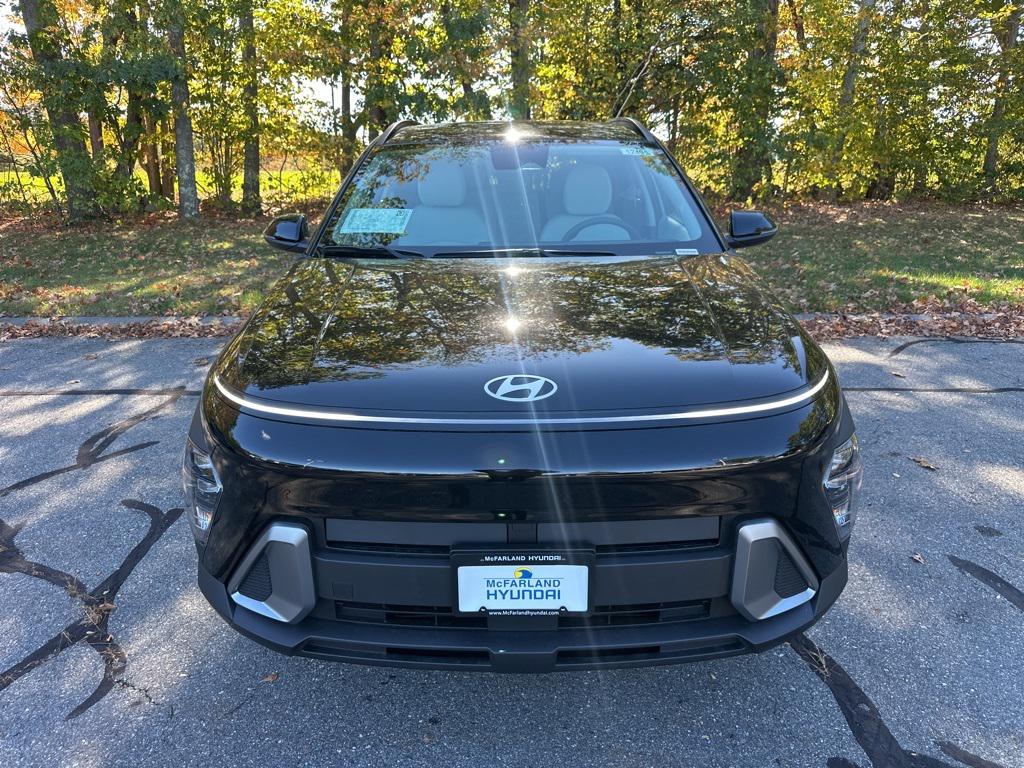2026 Hyundai Kona SEL photo 2