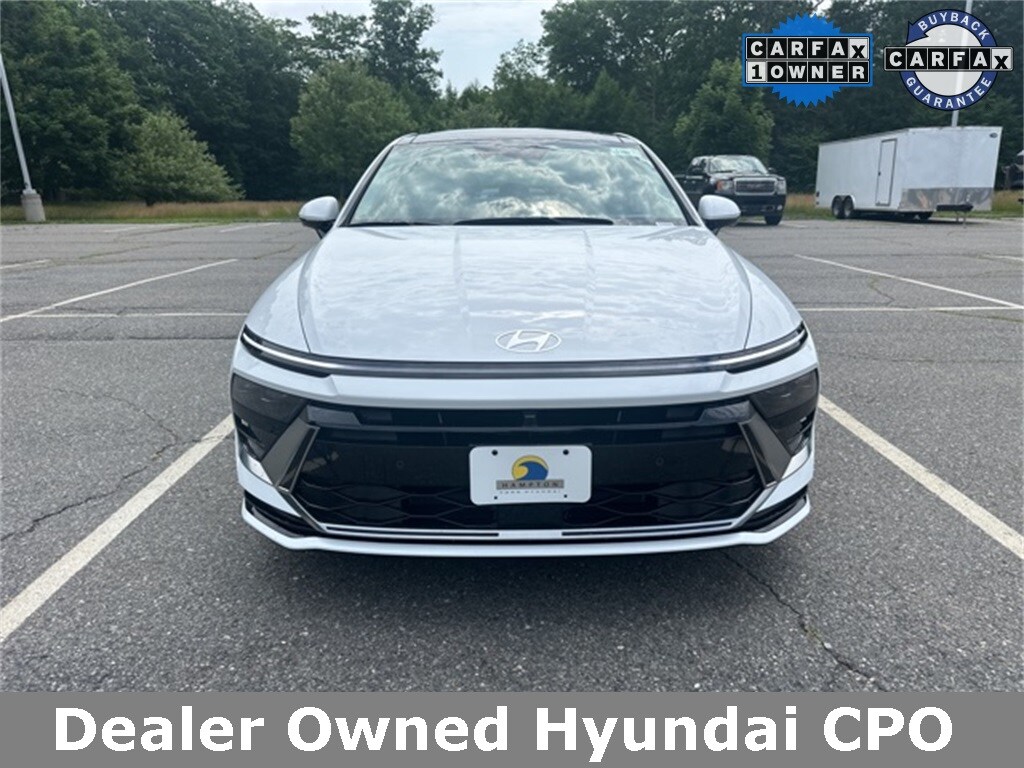 2024 Hyundai Sonata Hybrid Limited photo 2