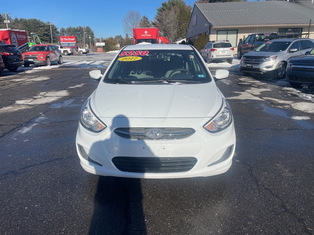 Used 2017 Hyundai Accent SE Hatchback