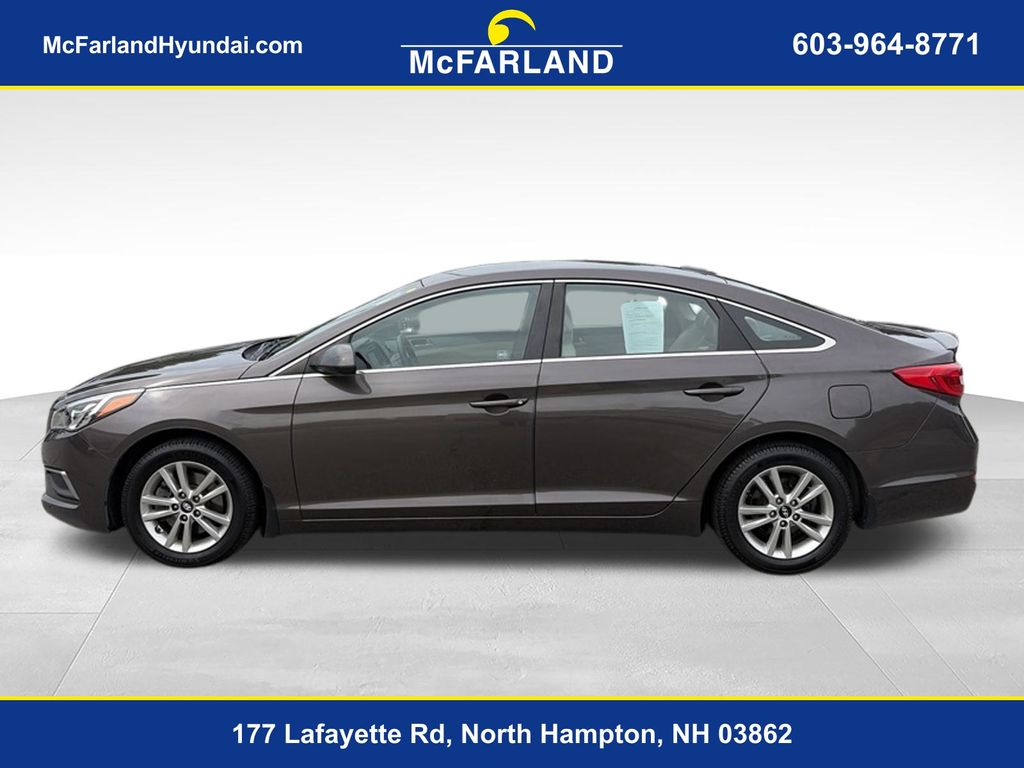 Used 2017 Hyundai Sonata SE with VIN 5NPE24AF4HH594164 for sale in North Hampton, NH