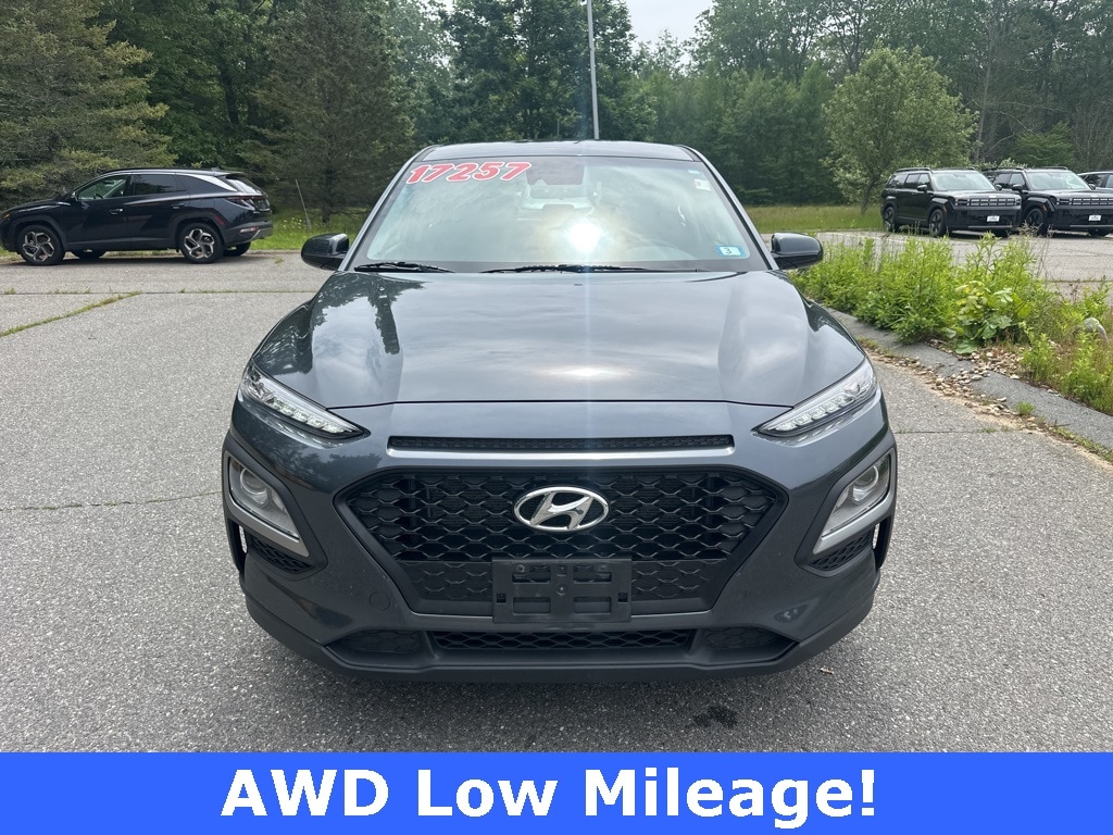 Used 2021 Hyundai Kona SE with VIN KM8K1CAA8MU676026 for sale in North Hampton, NH