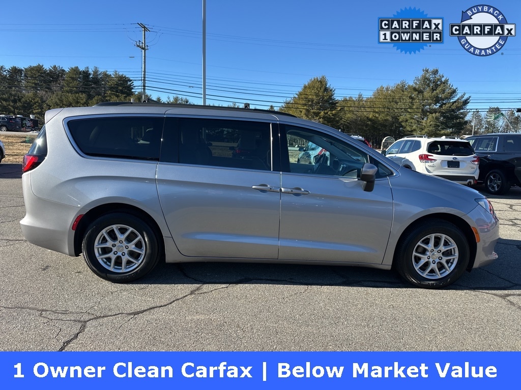 Used 2017 Chrysler Pacifica Touring with VIN 2C4RC1DG9HR610573 for sale in North Hampton, NH