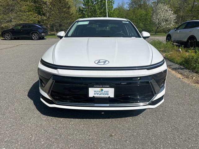 2025 Hyundai Sonata SEL photo 2