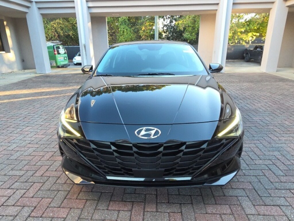 Used 2023 Hyundai Elantra SEL Sedan