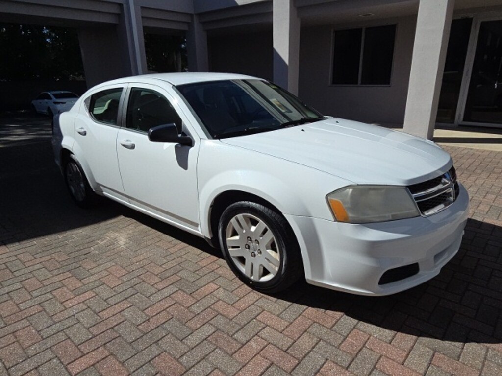 Used 2014 Dodge Avenger SE Sedan