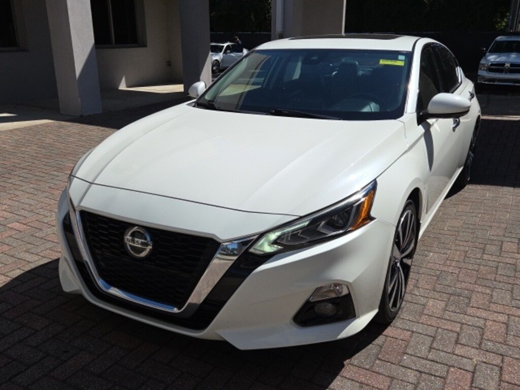 Used 2020 Nissan Altima 2.0 Platinum Sedan
