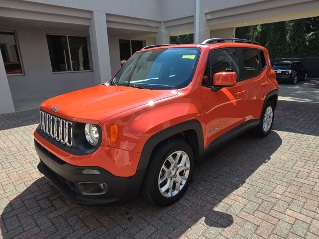 Used 2018 Jeep Renegade Latitude FWD SUV