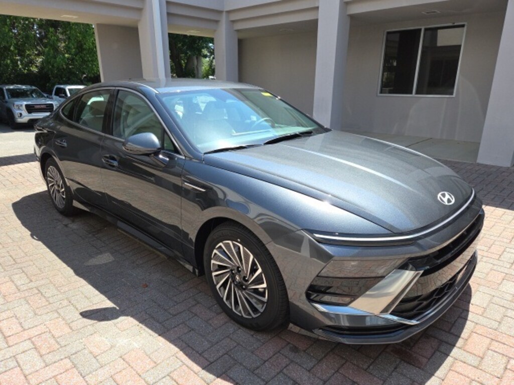 Certified 2025 Hyundai Sonata Hybrid SEL Sedan