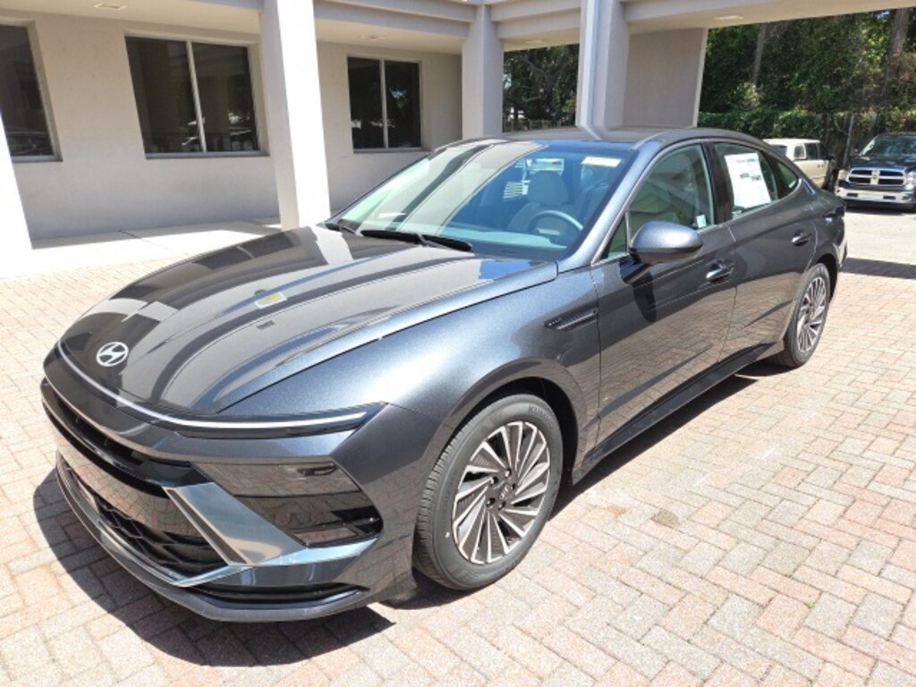 Certified 2025 Hyundai Sonata Hybrid SEL Sedan