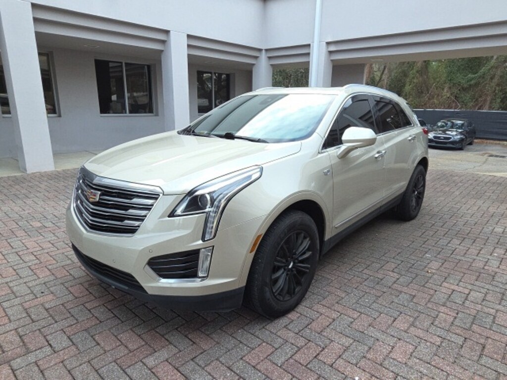 Used 2017 CADILLAC XT5 Luxury SUV