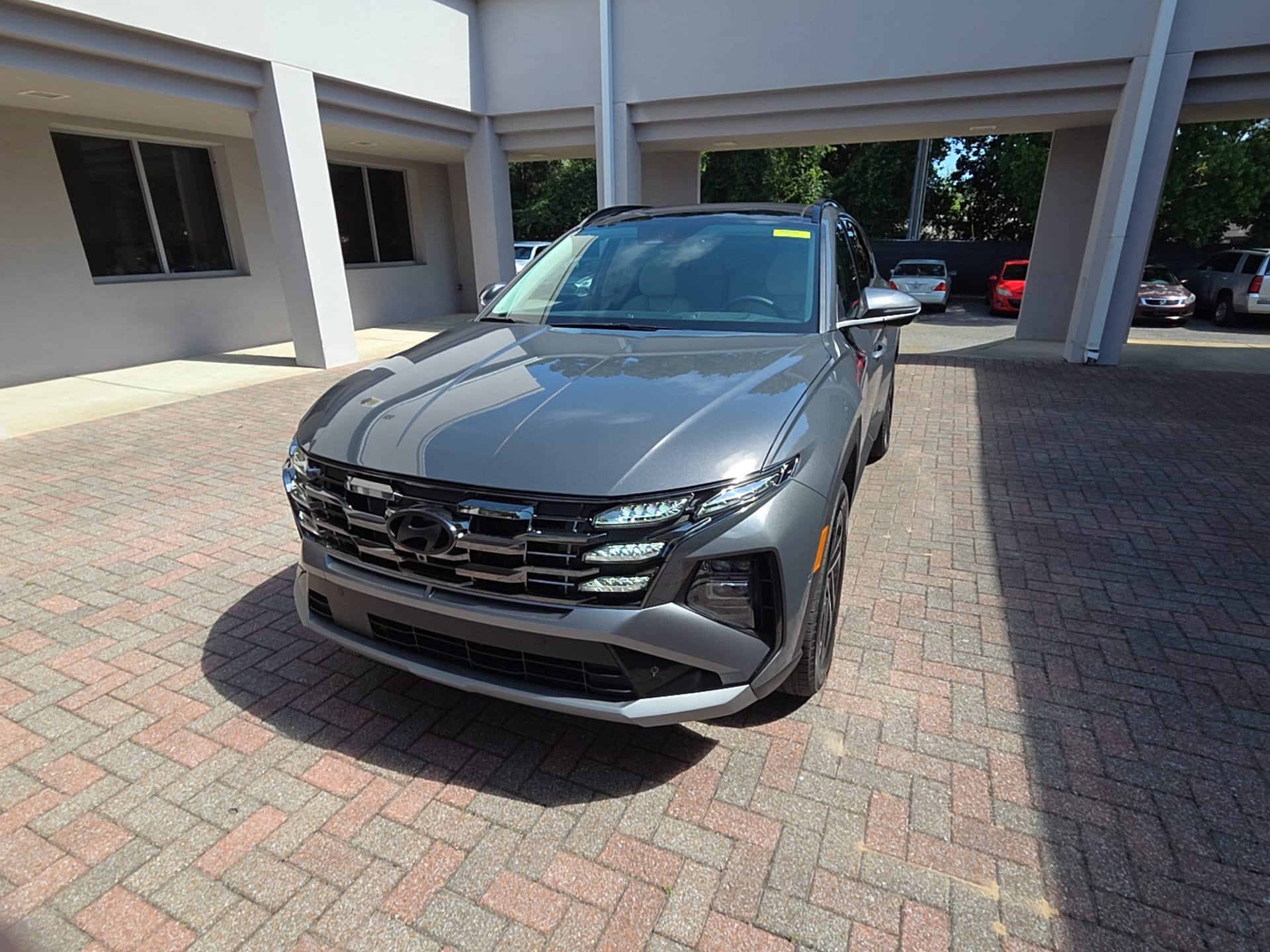 2026 Hyundai Tucson Limited HEV AWD's photo