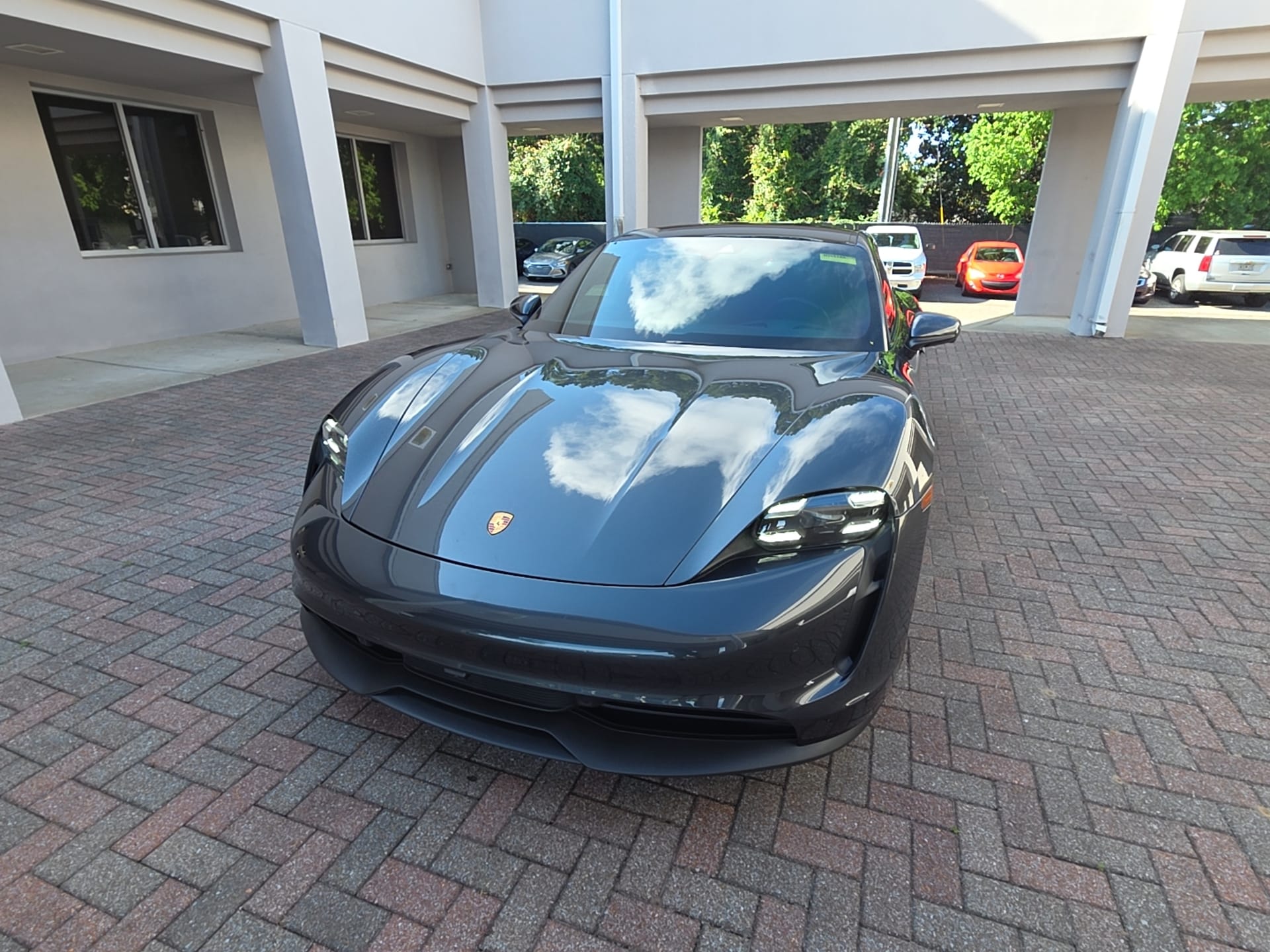 2021 Porsche Taycan 4S's photo