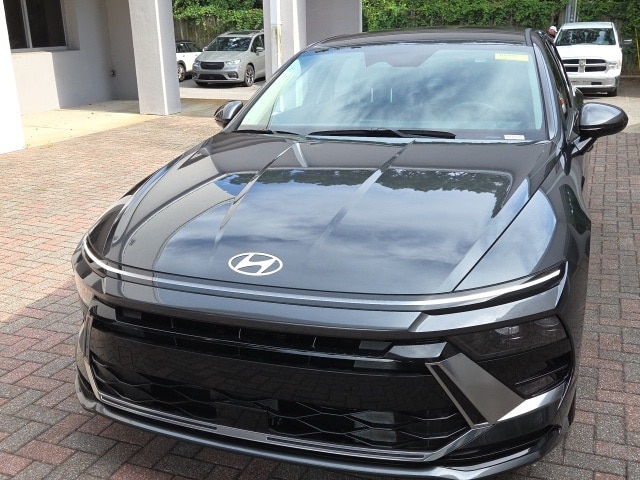 2025 Hyundai Sonata Hybrid SEL's photo