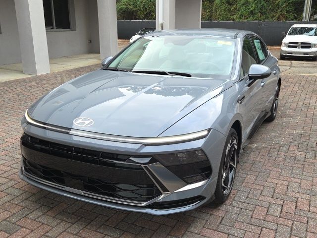 2026 Hyundai Sonata SEL AWD's photo