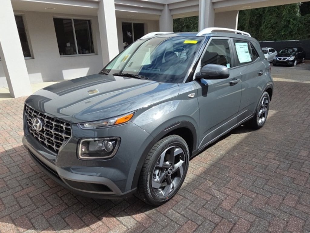 New 2026 Hyundai Venue SEL SUV