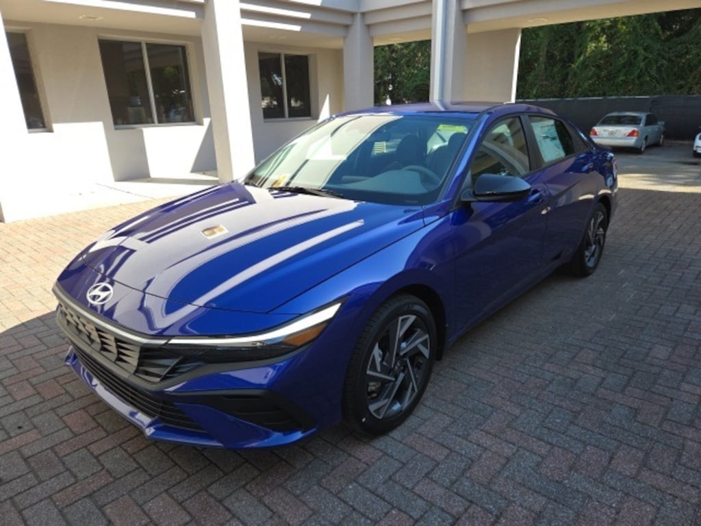 New 2025 Hyundai Elantra SEL Sport Sedan