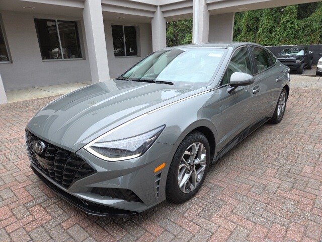 2023 Hyundai Sonata SEL photo 2