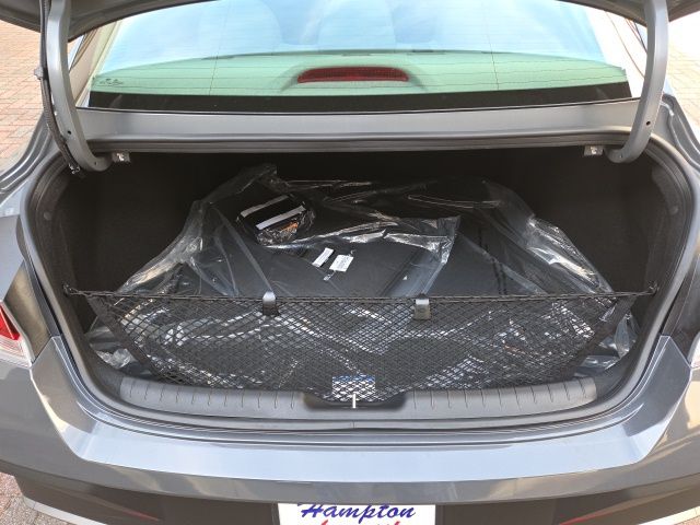 2026 Hyundai Elantra SEL Sport - Photo 8