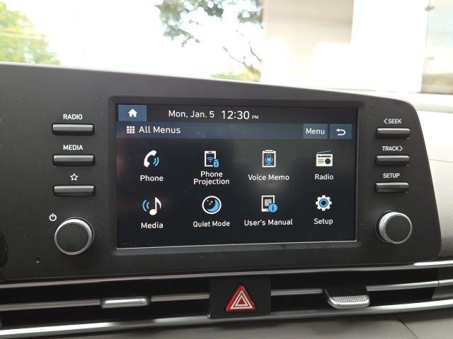 2025 Hyundai Elantra SEL - Photo 25