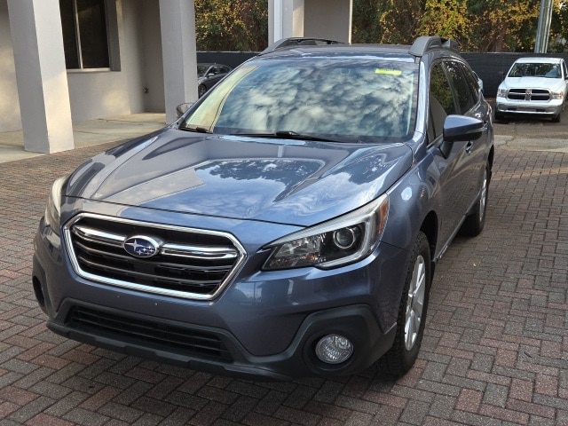 2018 Subaru Outback Premium's photo