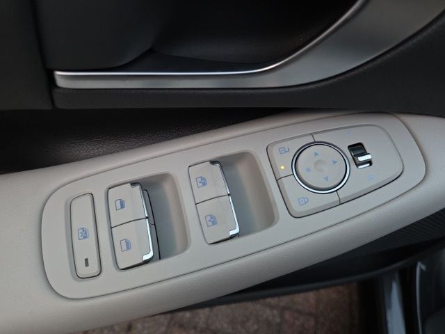 2026 Hyundai Sonata SEL - Photo 15