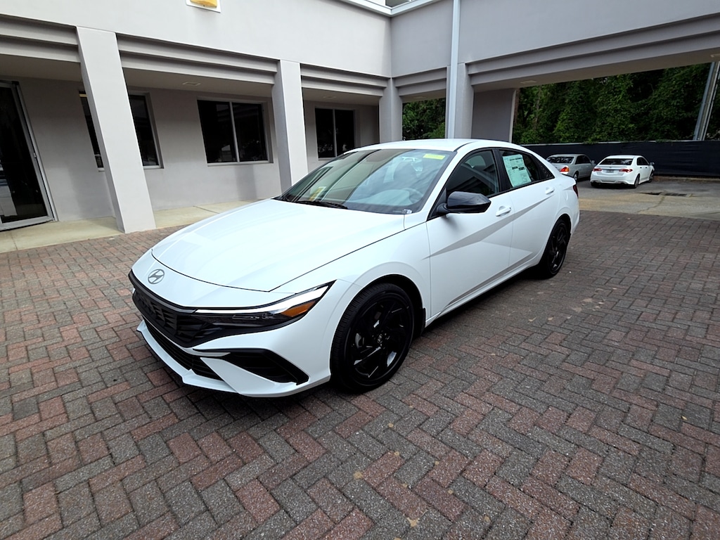 New 2026 Hyundai Elantra SEL Sport Sedan