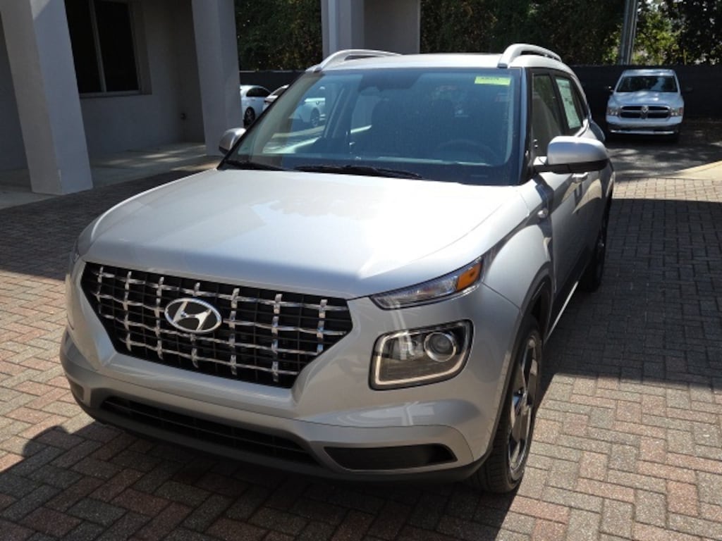 New 2026 Hyundai Venue SEL SUV