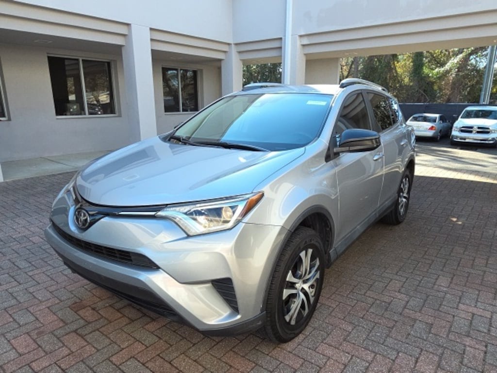 Used 2018 Toyota RAV4 LE SUV