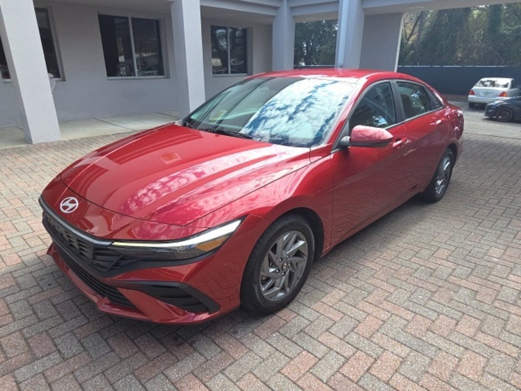Used 2024 Hyundai Elantra SEL Sedan