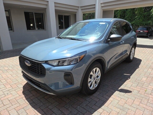 2023 Ford Escape Active photo 2