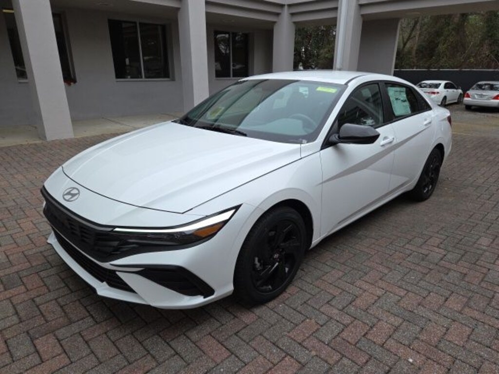 New 2026 Hyundai Elantra SEL Sport Sedan